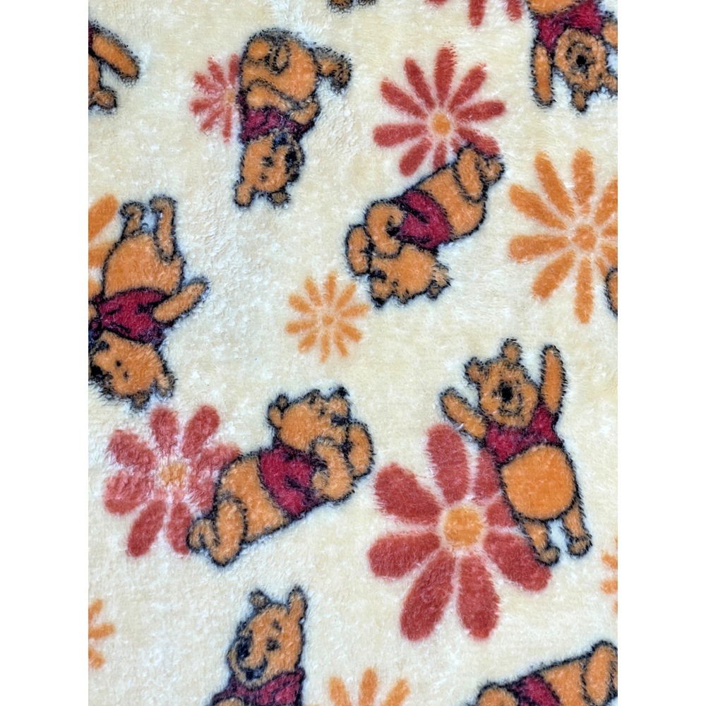 Disney Junior Winnie the Pooh Graphic Velour Hoodie size xs - Picture 3 of 6